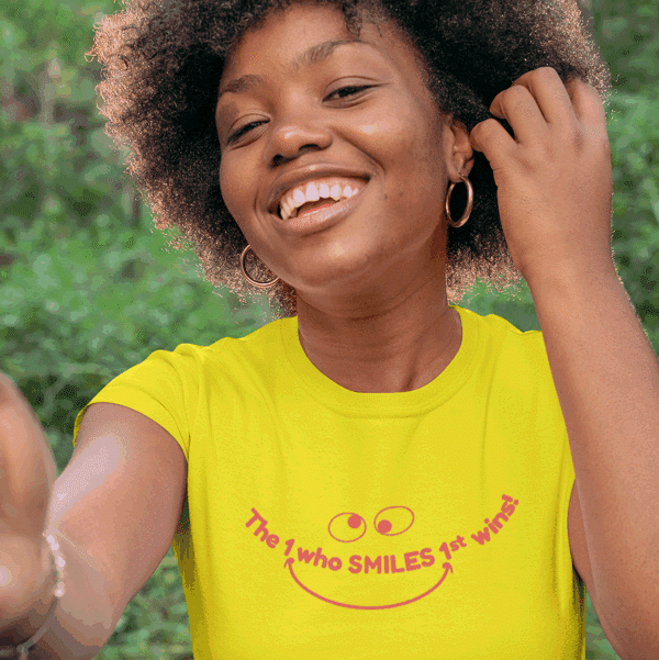 Smiles t-shirt in yellow